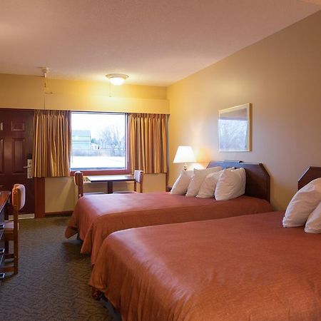 Assiniboine Gordon Inn On The Park 위니펙 외부 사진