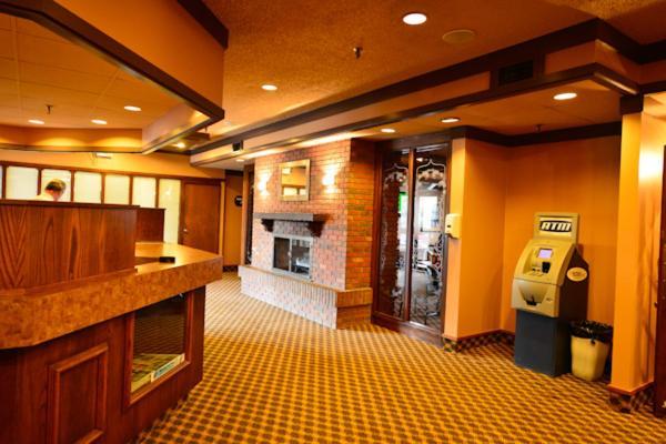 Assiniboine Gordon Inn On The Park 위니펙 외부 사진